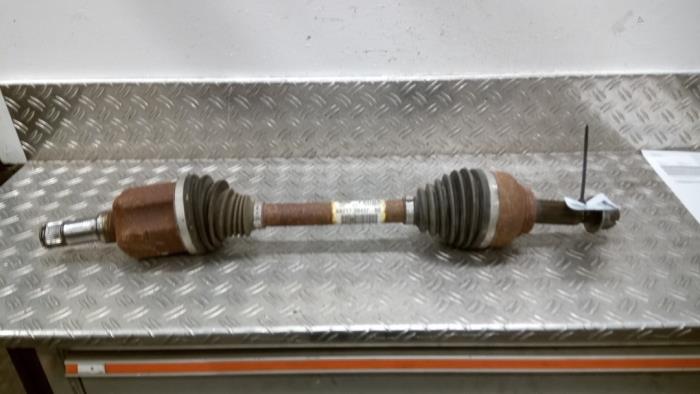 Aandrijfas links-voor van een Ford Transit 2.0 TDCi 16V Eco Blue 170 RWD 2023