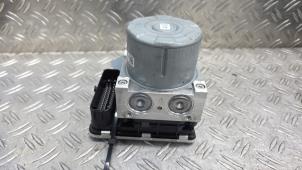 Gebruikte ABS Pomp Renault Megane IV (RFBB) 1.3 TCe 115 16V Prijs € 157,50 Margeregeling aangeboden door Autodemontagebedrijf van Boxtel