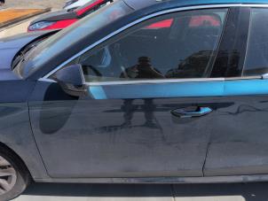 Gebruikte Deur 4Deurs links-voor Skoda Octavia Combi (NXAC) 1.5 TSI e-TEC 16V Prijs € 1.050,00 Margeregeling aangeboden door Autodemontagebedrijf van Boxtel