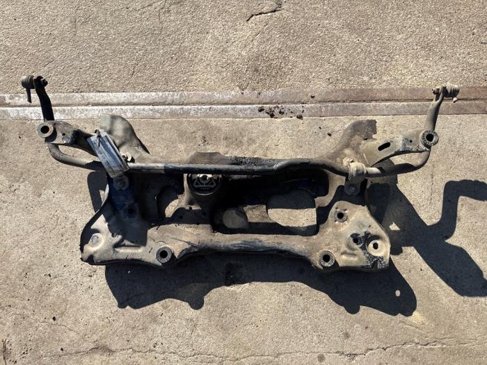 Gebruikte Subframe Volkswagen Caddy Cargo V (SBA/SBH) 2.0 TDI BlueMotionTechnology Prijs € 99,75 Margeregeling aangeboden door Autodemontagebedrijf van Boxtel