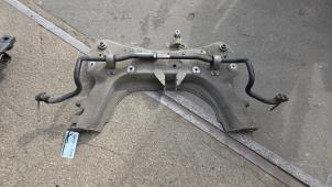 Gebruikte Subframe Renault Clio IV Estate/Grandtour (7R) 0.9 Energy TCE 90 12V Prijs € 38,85 Margeregeling aangeboden door Autodemontagebedrijf van Boxtel