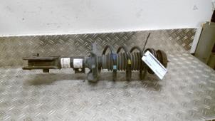 Gebruikte Mac Phersonpoot links-voor Kia Rio IV (YB) 1.2 MPI 16V Prijs € 52,50 Margeregeling aangeboden door Autodemontagebedrijf van Boxtel