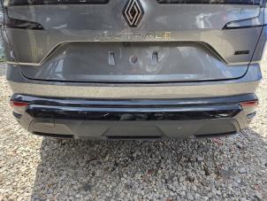 Gebruikte Achterbumper Renault Austral 1.2 E-Tech Full Hybrid 200 Prijs € 735,00 Margeregeling aangeboden door Autodemontagebedrijf van Boxtel