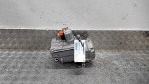 Gebruikte Aircopomp Renault Twingo III (AH) ZE R80 Prijs € 315,00 Margeregeling aangeboden door Autodemontagebedrijf van Boxtel