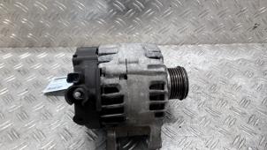 Gebruikte Dynamo Peugeot 2008 (UD/UK/UR/US/UX) e-2008 50 kWh Prijs € 36,75 Margeregeling aangeboden door Autodemontagebedrijf van Boxtel