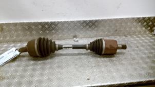 Gebruikte Steekas links-voor Volkswagen Transporter T6 2.0 TDI 150 Prijs € 94,50 Margeregeling aangeboden door Autodemontagebedrijf van Boxtel