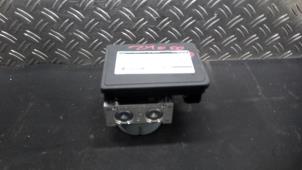 Gebruikte ABS Pomp BMW 2 serie Active Tourer (F45) 220i 2.0 TwinPower Turbo 16V Prijs € 105,00 Margeregeling aangeboden door Autodemontagebedrijf van Boxtel