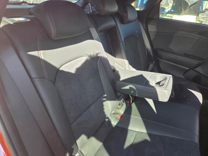 Bekleding Set (compleet) van een Kia Ceed (CDB5/CDBB) 1.6 T-GDI 16V GT 2021