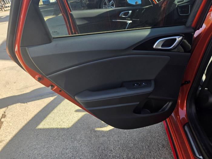 Bekleding Set (compleet) van een Kia Ceed (CDB5/CDBB) 1.6 T-GDI 16V GT 2021