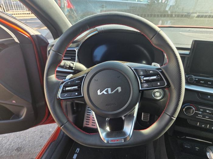 Bekleding Set (compleet) van een Kia Ceed (CDB5/CDBB) 1.6 T-GDI 16V GT 2021