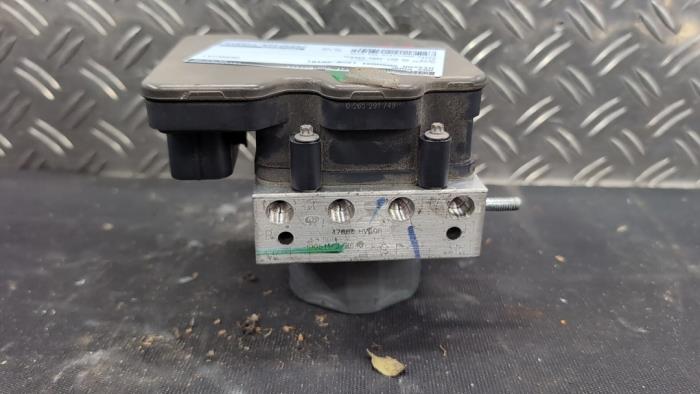 Gebruikte ABS Pomp Nissan Qashqai (J11) 1.3 DIG-T 160 16V Prijs € 73,50 Margeregeling aangeboden door Autodemontagebedrijf van Boxtel