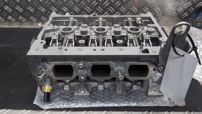 Gebruikte Cilinderkop Volkswagen T-Cross 1.0 TSI 115 12V Prijs € 210,00 Margeregeling aangeboden door Autodemontagebedrijf van Boxtel