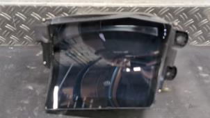 Gebruikte Head-up display Renault Espace (RHN) 1.2 E-Tech full hybrid 200 Prijs € 420,00 Margeregeling aangeboden door Autodemontagebedrijf van Boxtel