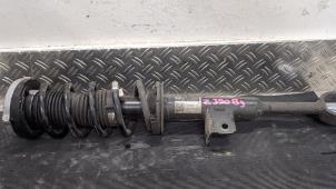 Gebruikte Mac Phersonpoot rechts-voor BMW 5 serie Touring (G31) 530i 2.0 TwinPower Turbo 16V Mild Hybrid Prijs € 157,50 Margeregeling aangeboden door Autodemontagebedrijf van Boxtel