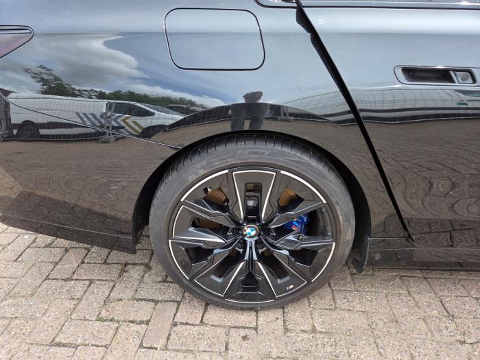 Gebruikte Differentieel achter BMW M760 (G70) 3.0 M760e xDrive Prijs € 1.995,00 Margeregeling aangeboden door Autodemontagebedrijf van Boxtel
