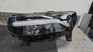 Gebruikte Koplamp links Dacia Bigster 1.2 Mild Hybrid 140 12V Prijs € 577,50 Margeregeling aangeboden door Autodemontagebedrijf van Boxtel