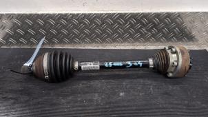 Gebruikte Cardanas links-voor (VWA) Volkswagen Golf VII (AUA) 1.6 TDI 16V Prijs € 105,00 Margeregeling aangeboden door Autodemontagebedrijf van Boxtel