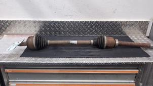 Gebruikte Cardanas rechts-voor (VWA) Renault Master III (MA/MB/MC/MD/MH/MF/MG/MH) 2.3 dCi 135 16V FWD Prijs € 94,50 Margeregeling aangeboden door Autodemontagebedrijf van Boxtel