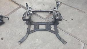 Gebruikte Subframe Landrover Range Rover Velar (LY) 3.0 D300 AWD Prijs € 525,00 Margeregeling aangeboden door Autodemontagebedrijf van Boxtel