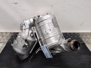 Gebruikte Katalysator Renault Trafic (1FL/2FL/3FL/4FL) 2.0 dCi 16V 170 Prijs € 735,00 Margeregeling aangeboden door Autodemontagebedrijf van Boxtel