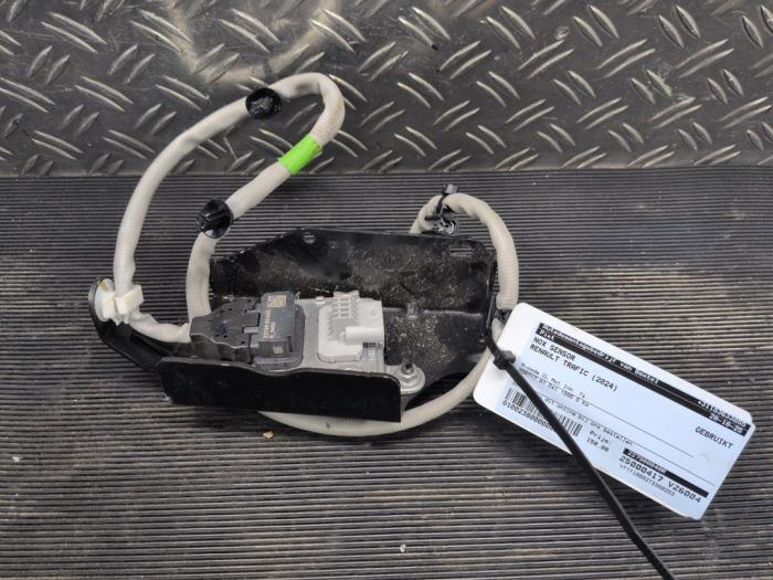 Gebruikte Nox sensor Renault Trafic (1FL/2FL/3FL/4FL) 2.0 dCi 16V 170 Prijs € 157,50 Margeregeling aangeboden door Autodemontagebedrijf van Boxtel