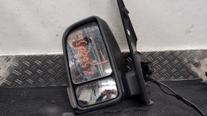 Gebruikte Spiegel Buiten links Mercedes Sprinter Tourer 3,5t (907.7) 319 CDI 2.0 D RWD Prijs € 178,50 Margeregeling aangeboden door Autodemontagebedrijf van Boxtel