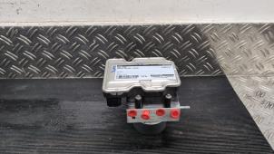 Gebruikte ABS Pomp Dacia Duster (DJF) 1.2 TCE 130 12V Mild Hybrid 4x2 Prijs € 105,00 Margeregeling aangeboden door Autodemontagebedrijf van Boxtel