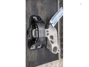 Gebruikte Motorrubber Dacia Duster (DJF) 1.6 Hybrid 140 16V Prijs € 26,25 Margeregeling aangeboden door Autodemontagebedrijf van Boxtel