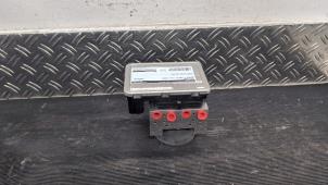 Gebruikte ABS Pomp Renault Trafic (1FL/2FL/3FL/4FL) 2.0 dCi 16V 150 Prijs € 210,00 Margeregeling aangeboden door Autodemontagebedrijf van Boxtel