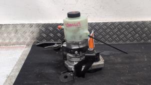 Gebruikte Pomp Servo Renault Trafic (1FL/2FL/3FL/4FL) 2.0 dCi 16V 150 Prijs € 262,50 Margeregeling aangeboden door Autodemontagebedrijf van Boxtel