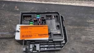 Gebruikte Zekeringkast Dacia Duster (DJF) 1.2 TCE 130 12V Mild Hybrid 4x2 Prijs € 78,75 Margeregeling aangeboden door Autodemontagebedrijf van Boxtel