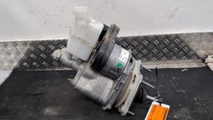 Gebruikte Rembol Renault Captur II (RJB) 1.6 E-Tech Plug-in Hybrid 160 Prijs € 210,00 Margeregeling aangeboden door Autodemontagebedrijf van Boxtel