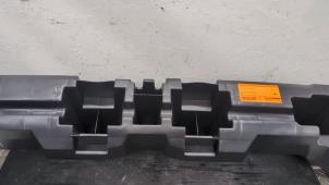 Gebruikte Bumperframe achter Dacia Duster (DJF) 1.2 TCE 130 12V Mild Hybrid 4x4 Prijs € 105,00 Margeregeling aangeboden door Autodemontagebedrijf van Boxtel