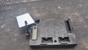 Gebruikte Computer Body Control Renault Captur (2R) 1.2 TCE 16V EDC Prijs € 42,00 Margeregeling aangeboden door Autodemontagebedrijf van Boxtel