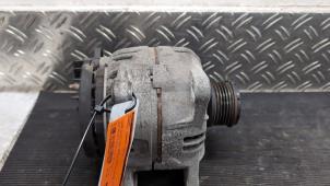 Gebruikte Dynamo Renault Kangoo Express (FW) 1.5 dCi 70 Prijs € 36,75 Margeregeling aangeboden door Autodemontagebedrijf van Boxtel