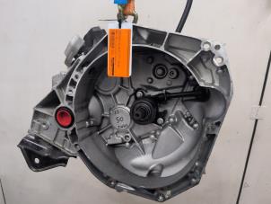 Nieuwe Versnellingsbak Dacia Jogger 1.0 TCe 110 12V Prijs € 825,83 Inclusief btw aangeboden door Autodemontagebedrijf van Boxtel