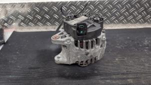 Gebruikte Dynamo Renault Clio IV Estate/Grandtour (7R) 1.2 TCE 16V EDC Prijs € 36,75 Margeregeling aangeboden door Autodemontagebedrijf van Boxtel