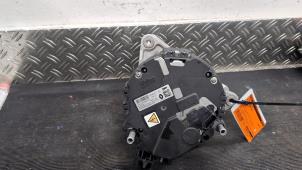 Gebruikte Dynamo Dacia Duster (DJF) 1.2 TCE 130 12V Mild Hybrid 4x4 Prijs € 787,50 Margeregeling aangeboden door Autodemontagebedrijf van Boxtel