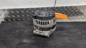 Gebruikte Dynamo Mercedes E (W211) 2.2 E-200 CDI 16V Prijs € 131,25 Margeregeling aangeboden door Autodemontagebedrijf van Boxtel