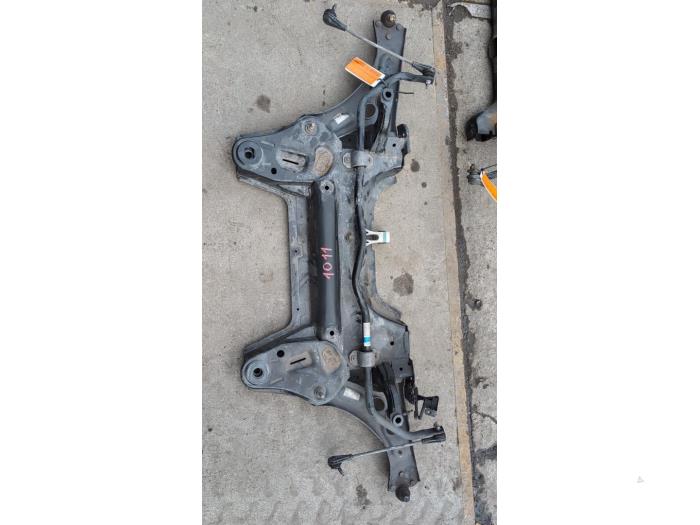 Gebruikte Subframe Ford Transit Connect (PJ2) 1.5 EcoBlue Prijs € 105,00 Margeregeling aangeboden door Autodemontagebedrijf van Boxtel