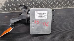 Gebruikte ABS Pomp Mercedes GLE (V167) 300d 2.0 Turbo 16V 4-Matic Prijs € 630,00 Margeregeling aangeboden door Autodemontagebedrijf van Boxtel