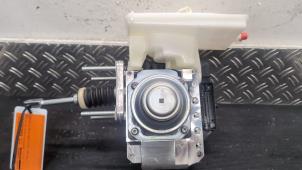 Gebruikte Rembooster Renault Master IV 2.0 Blue dCi 105 Prijs € 420,00 Margeregeling aangeboden door Autodemontagebedrijf van Boxtel