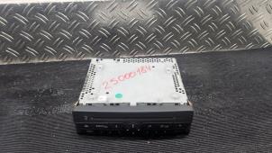 Gebruikte CD Speler Renault Master III (FV) 2.3 dCi 125 16V FWD Prijs € 52,50 Margeregeling aangeboden door Autodemontagebedrijf van Boxtel