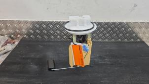 Gebruikte Tank element Pomp Renault Master IV 2.0 Blue dCi 105 Prijs € 105,00 Margeregeling aangeboden door Autodemontagebedrijf van Boxtel