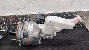 Gebruikte Rembooster Renault Megane E-Tech (RCB) 60 kWh Prijs € 215,99 Inclusief btw aangeboden door Autodemontagebedrijf van Boxtel