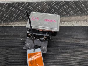 Gebruikte ABS Pomp Renault Trafic (1FL/2FL/3FL/4FL) 2.0 dCi 16V 170 Prijs € 105,00 Margeregeling aangeboden door Autodemontagebedrijf van Boxtel