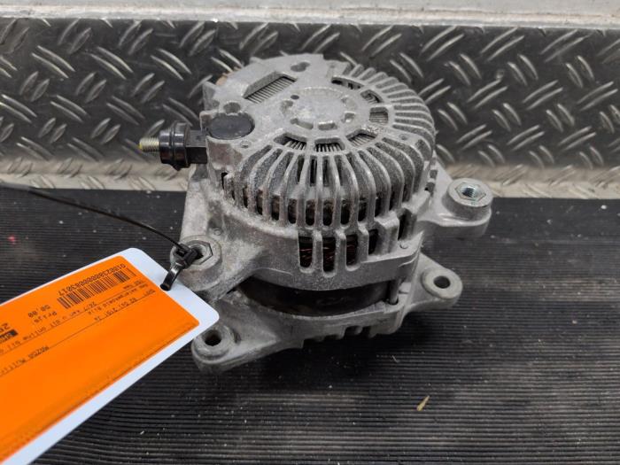 Gebruikte Alternator Mazda CX-5 I (KE,GH) 2.2 Skyactiv D 16V 4WD Prijs € 52,50 Margeregeling aangeboden door Autodemontagebedrijf van Boxtel
