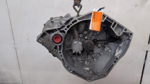 Gebruikte Versnellingsbak Renault Scénic III (JZ) 1.2 16V TCe 115 Energy Prijs € 630,00 Margeregeling aangeboden door Autodemontagebedrijf van Boxtel