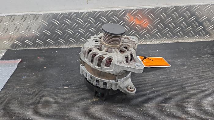 Gebruikte Dynamo Renault Captur I (2R) 0.9 Energy TCE 12V Prijs € 28,88 Margeregeling aangeboden door Autodemontagebedrijf van Boxtel