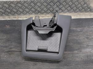 Gebruikte Draadloze oplader Renault Megane E-Tech (RCB) 40 kWh Prijs € 105,00 Margeregeling aangeboden door Autodemontagebedrijf van Boxtel